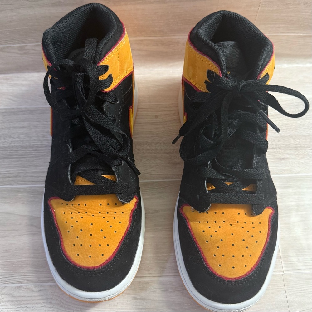 Nike Air Jordan 1 Mid Black Gold Orange Red Youth 5Y Sneakers - Picture 2 of 13